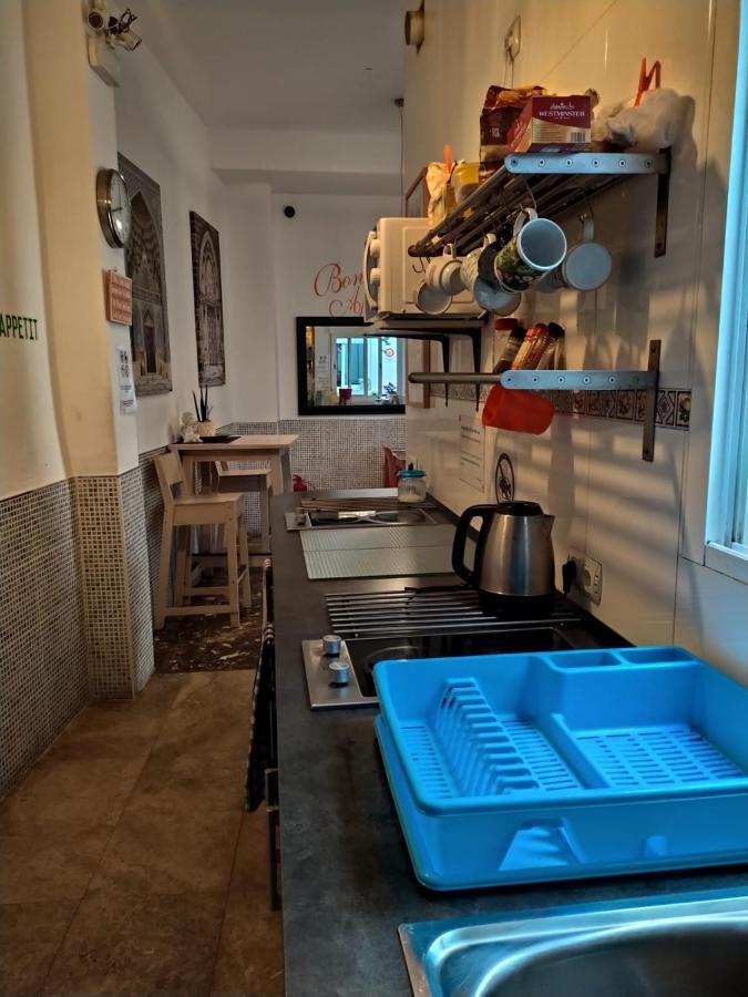 Malaga Centro Hostel (Adults Only) Exterior photo